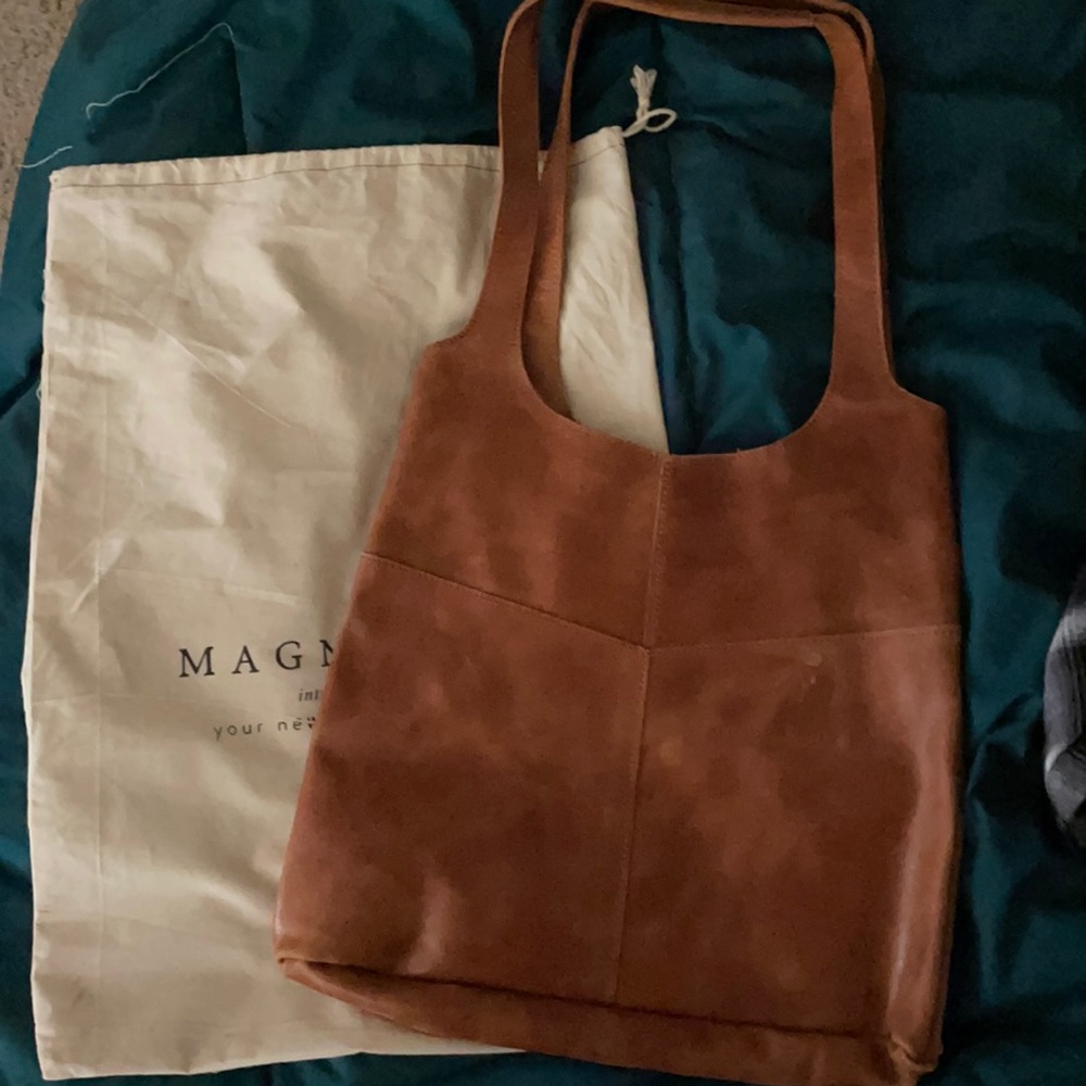 Brand New Magnolia Market purse!